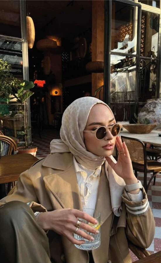 Pelin Sarıkaya' nın Tercihi TAŞ BLOOM DESEN ŞAL