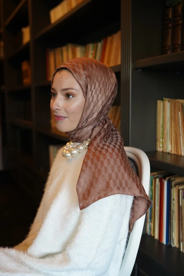 MOCHA QOZA DESEN İPEKSİ JAKAR ŞAL