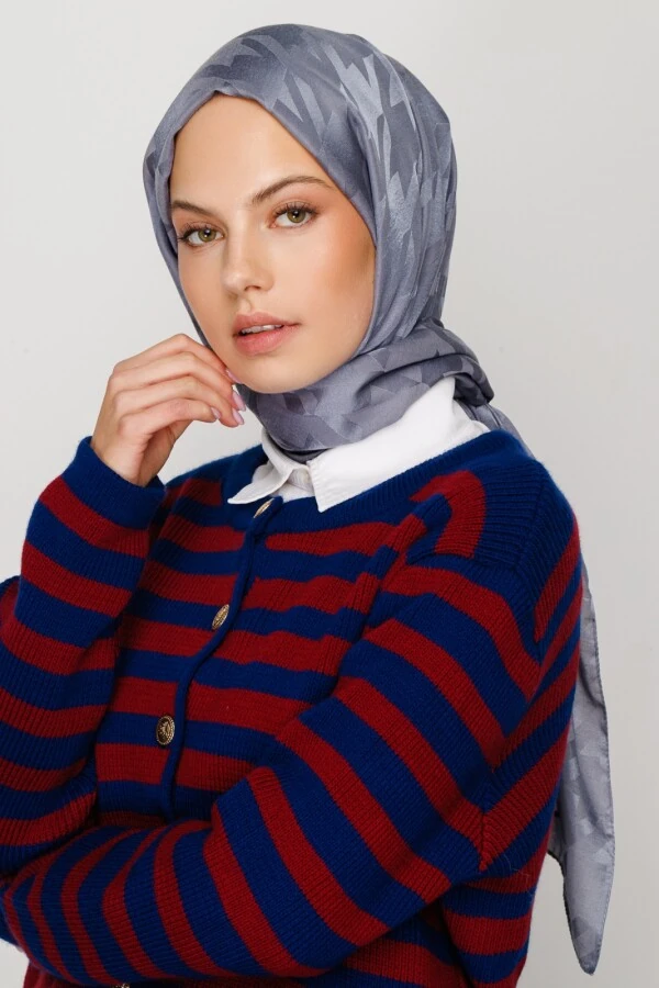 KURŞUNİ KAZAYAĞI DESEN İPEKSİ JAKAR ŞAL