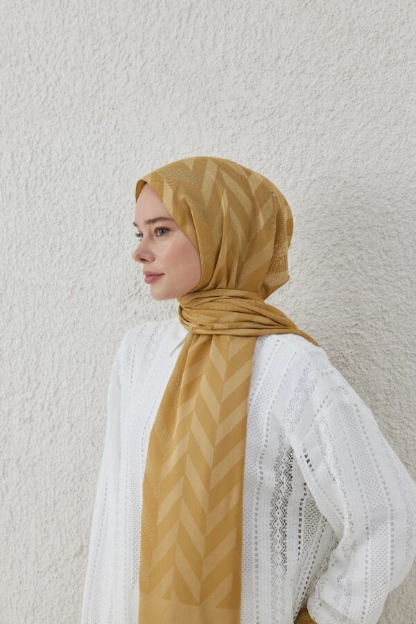 GOLD BALIKSIRTI DESEN JAKAR ŞAL