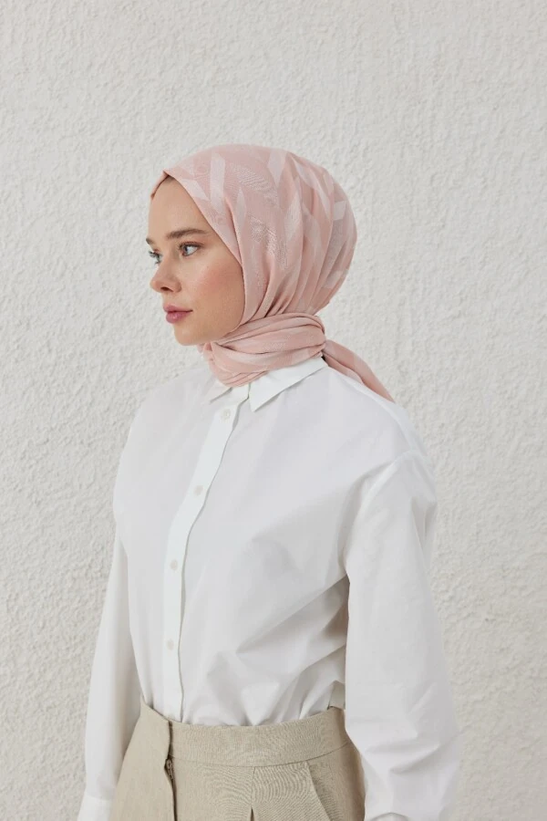 KİRAZ ÇİÇEĞİ BALIKSIRTI DESEN JAKAR ŞAL