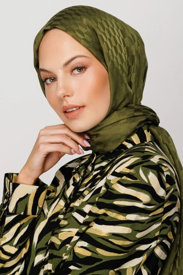 HAKİ QOZA DESEN İPEKSİ JAKAR ŞAL