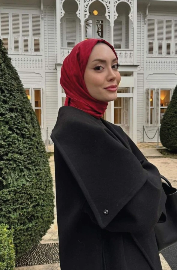 Rimelaskina' nın Tercihi DERİN ŞARABİ QOZA DESEN İPEKSİ JAKAR ŞAL