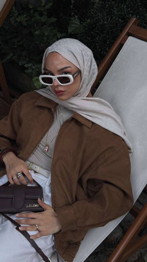 Beyza Karam' ın Tercihi FİL DİŞİ BLOOM DESEN ŞAL