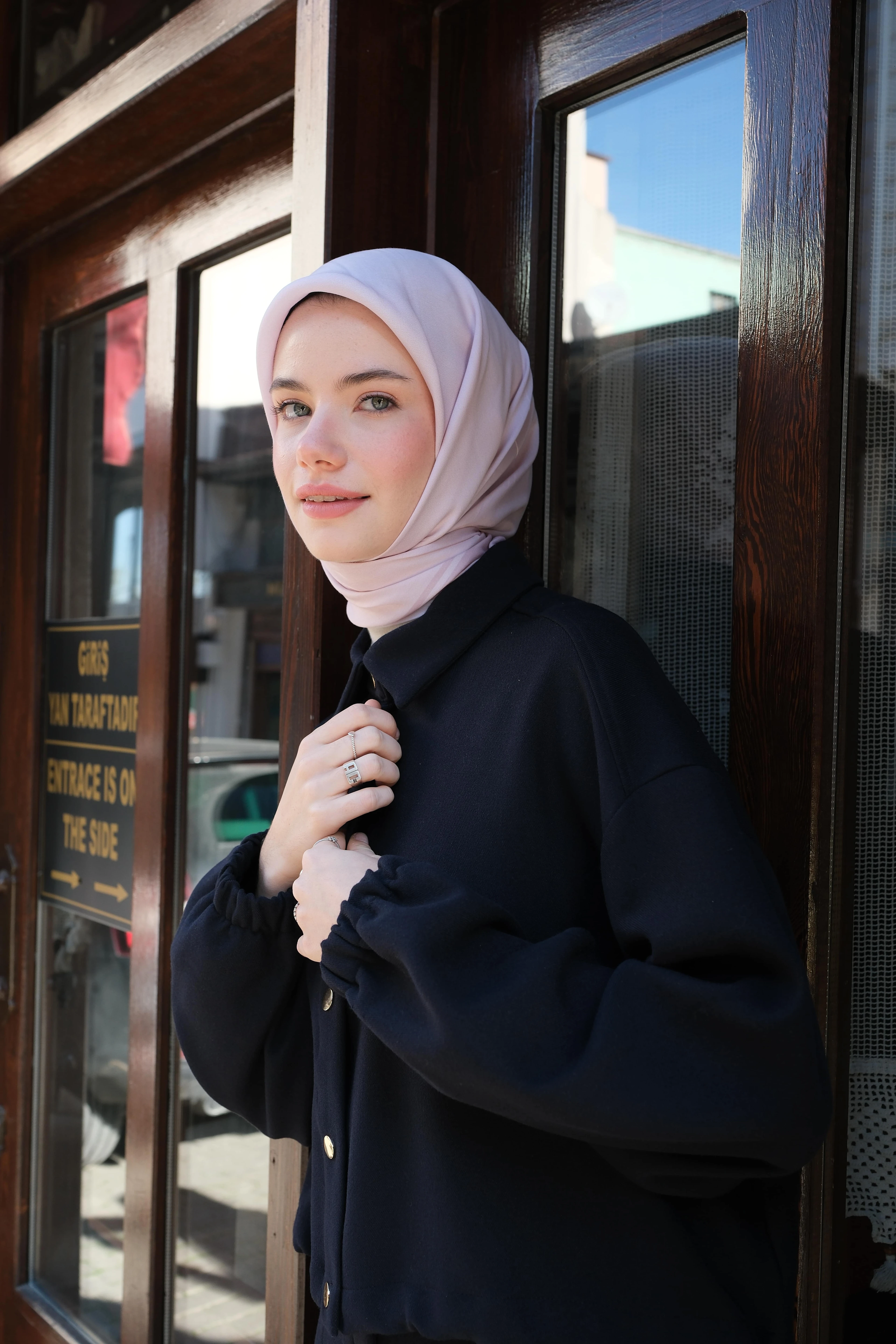 PUDRA FLOŞ VİSKON EŞARP