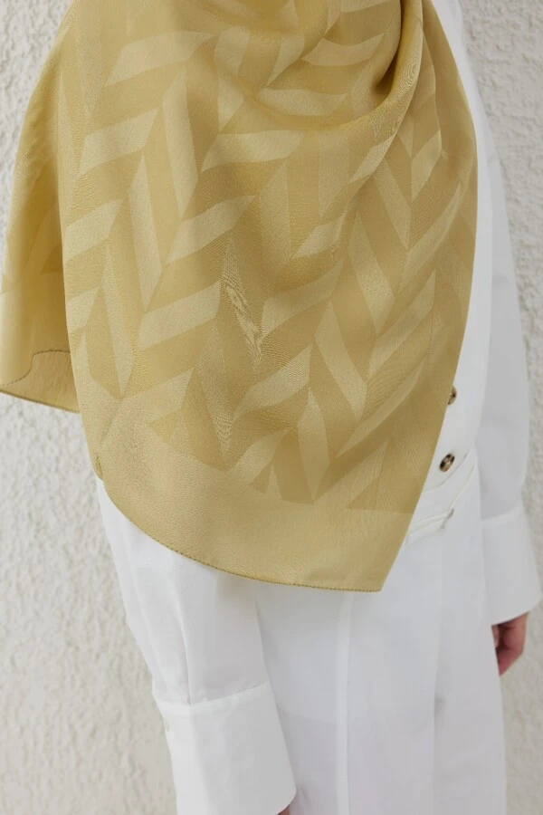 DEFNE YAPRAĞI BALIKSIRTI DESEN JAKAR ŞAL