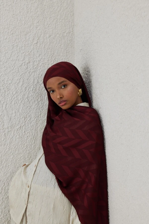 KIZILCIK BALIKSIRTI DESEN JAKAR ŞAL