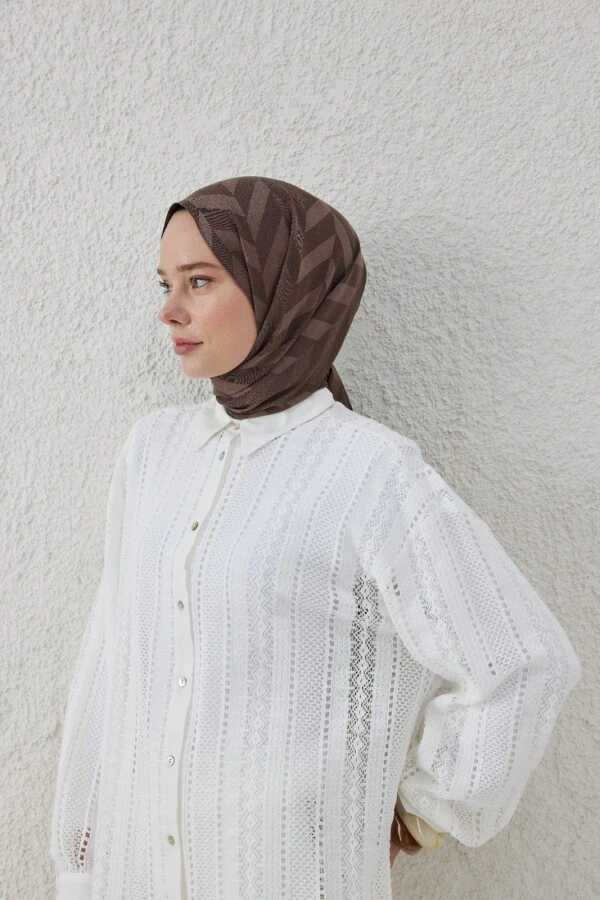 BADEMİ BALIKSIRTI DESEN JAKAR ŞAL