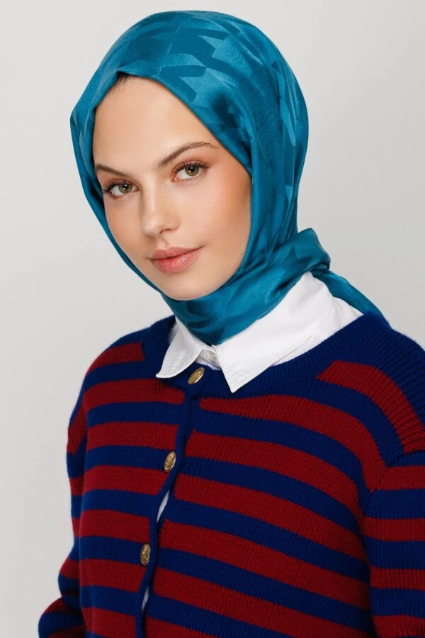 PETROL MAVİ KAZAYAĞI DESEN İPEKSİ JAKAR  ŞAL