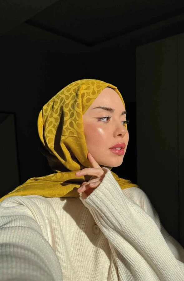 Bewzanur' un Tercihi SAFRAN BLOOM DESEN ŞAL ŞAL