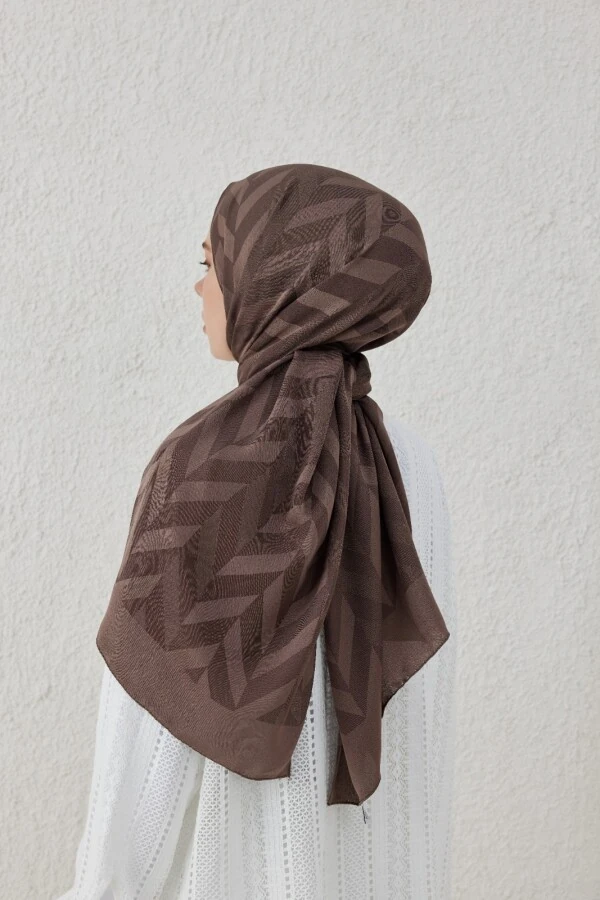 BADEMİ BALIKSIRTI DESEN JAKAR ŞAL