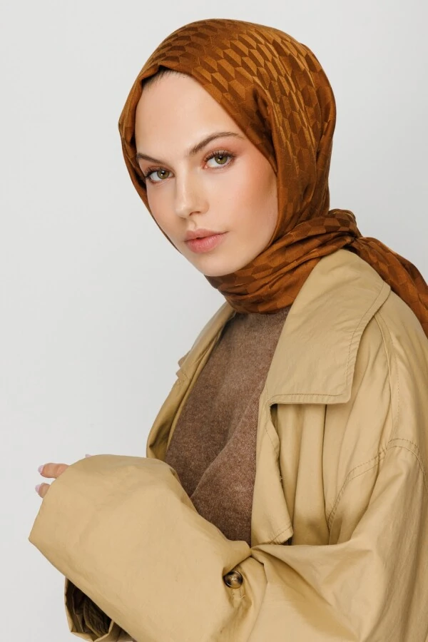 BAL KÖPÜĞÜ QOZA DESEN İPEKSİ JAKAR ŞAL