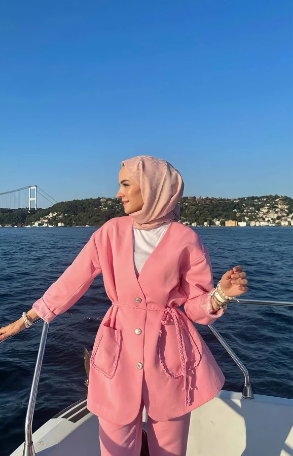 Dilek Kara'nın Tercihi PAMUK ŞEKERİ BLOOM DESEN ŞAL