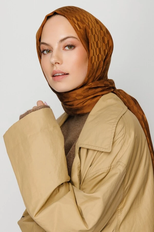 BAL KÖPÜĞÜ QOZA DESEN İPEKSİ JAKAR ŞAL