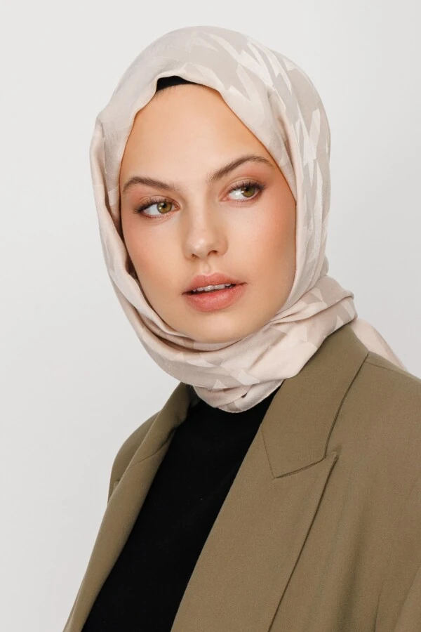 VANİLYA KAZAYAĞI DESEN İPEKSİ JAKAR ŞAL