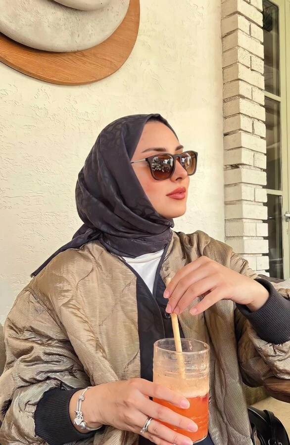 Pınar Mercanoğlu' nun Tercihi ANTRASİT BLOOM DESEN ŞAL