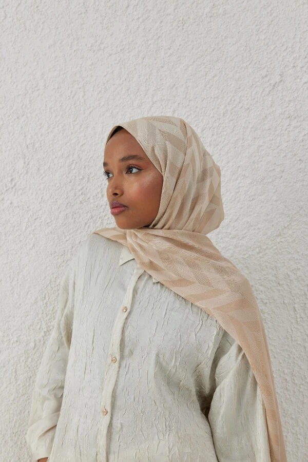 LATTE BALIKSIRTI DESEN JAKAR ŞAL