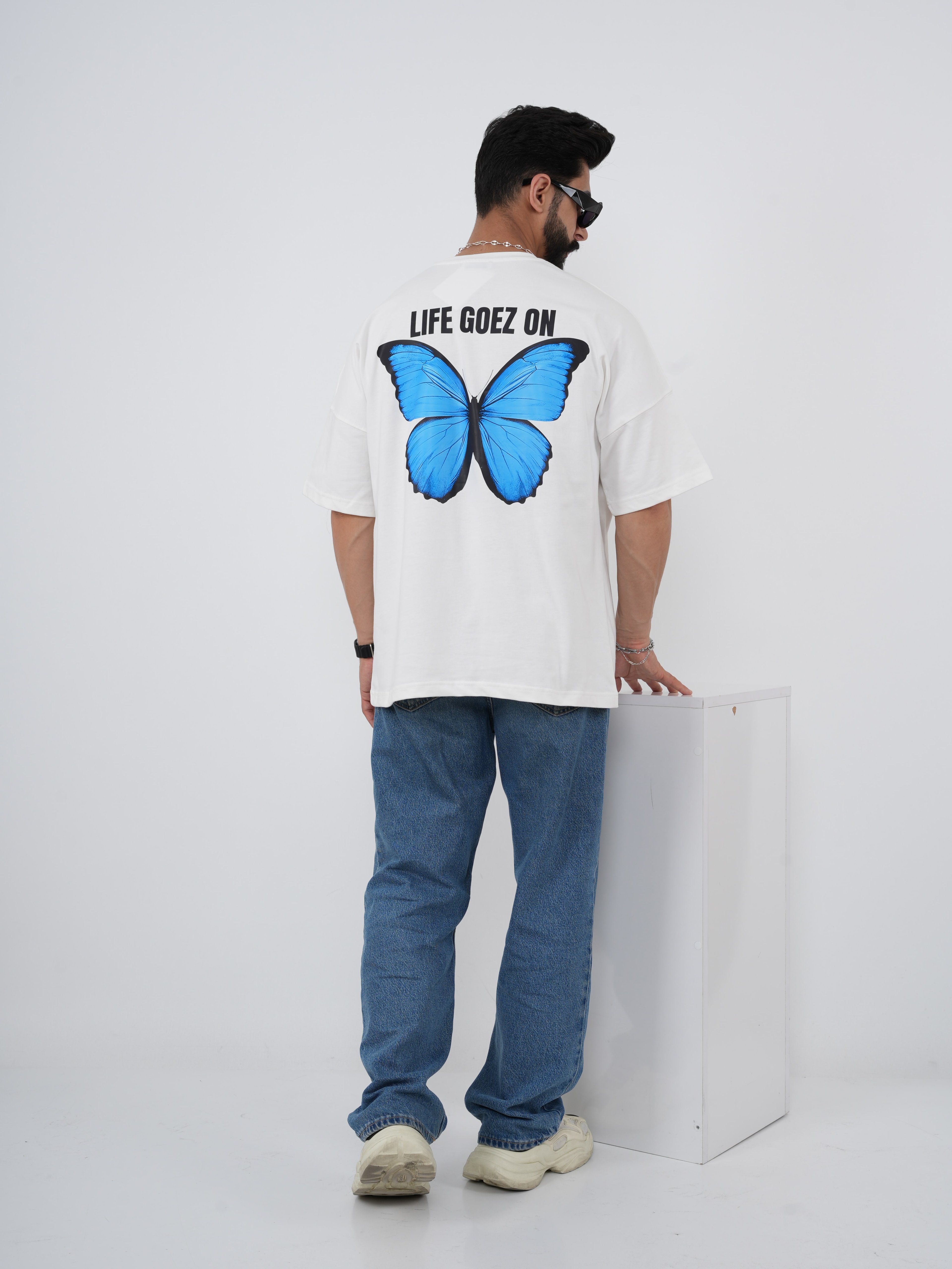 GOEZ PARIS Butterfly Printed Unisex Oversized T-Shirt - White