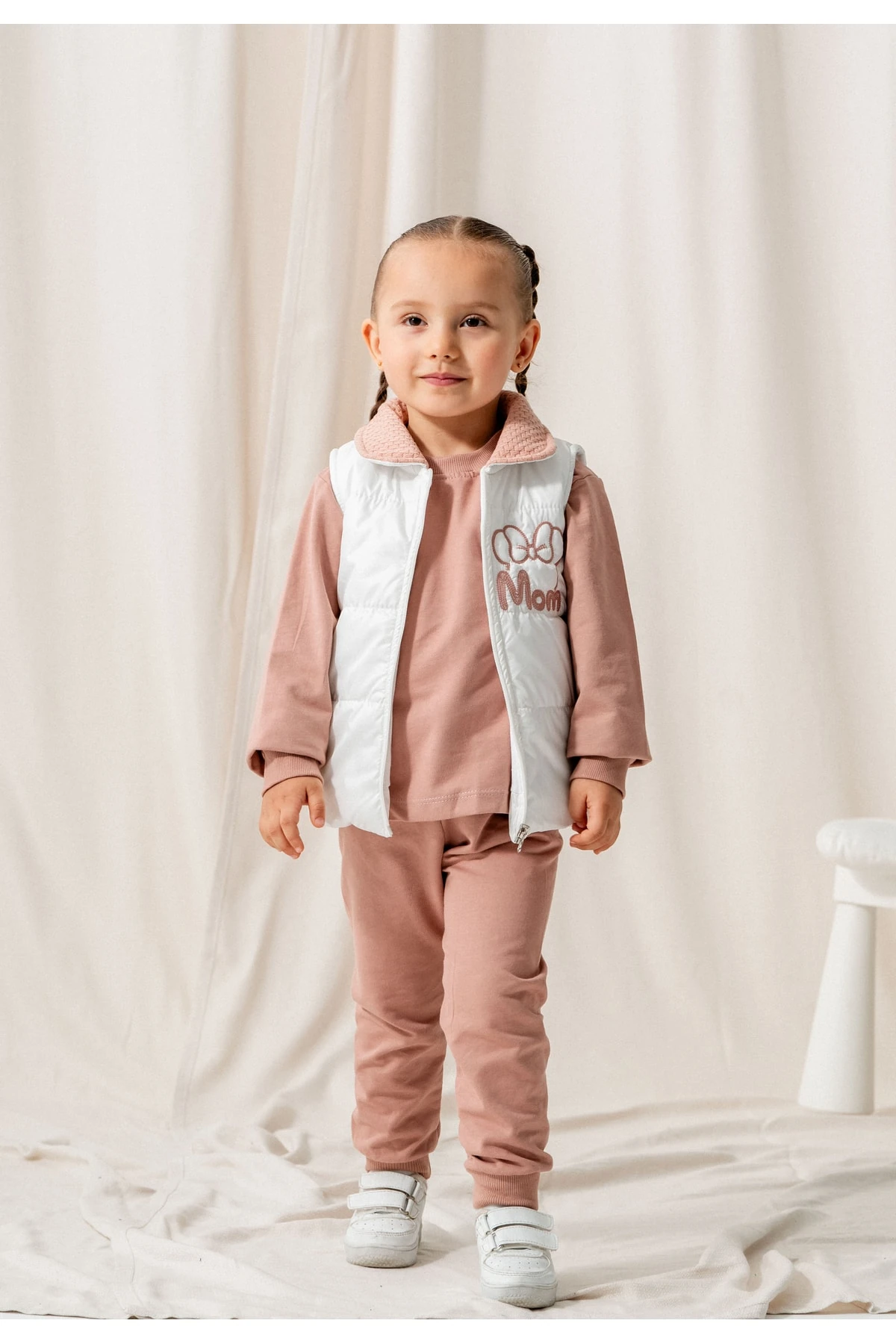 KIZ ÇOCUK  SÜZENE NAKIŞLI MİKRO  İÇİ %100 PAMUK 2 İPLİK PENYE 3 LÜ YELEKLİ TAKIM