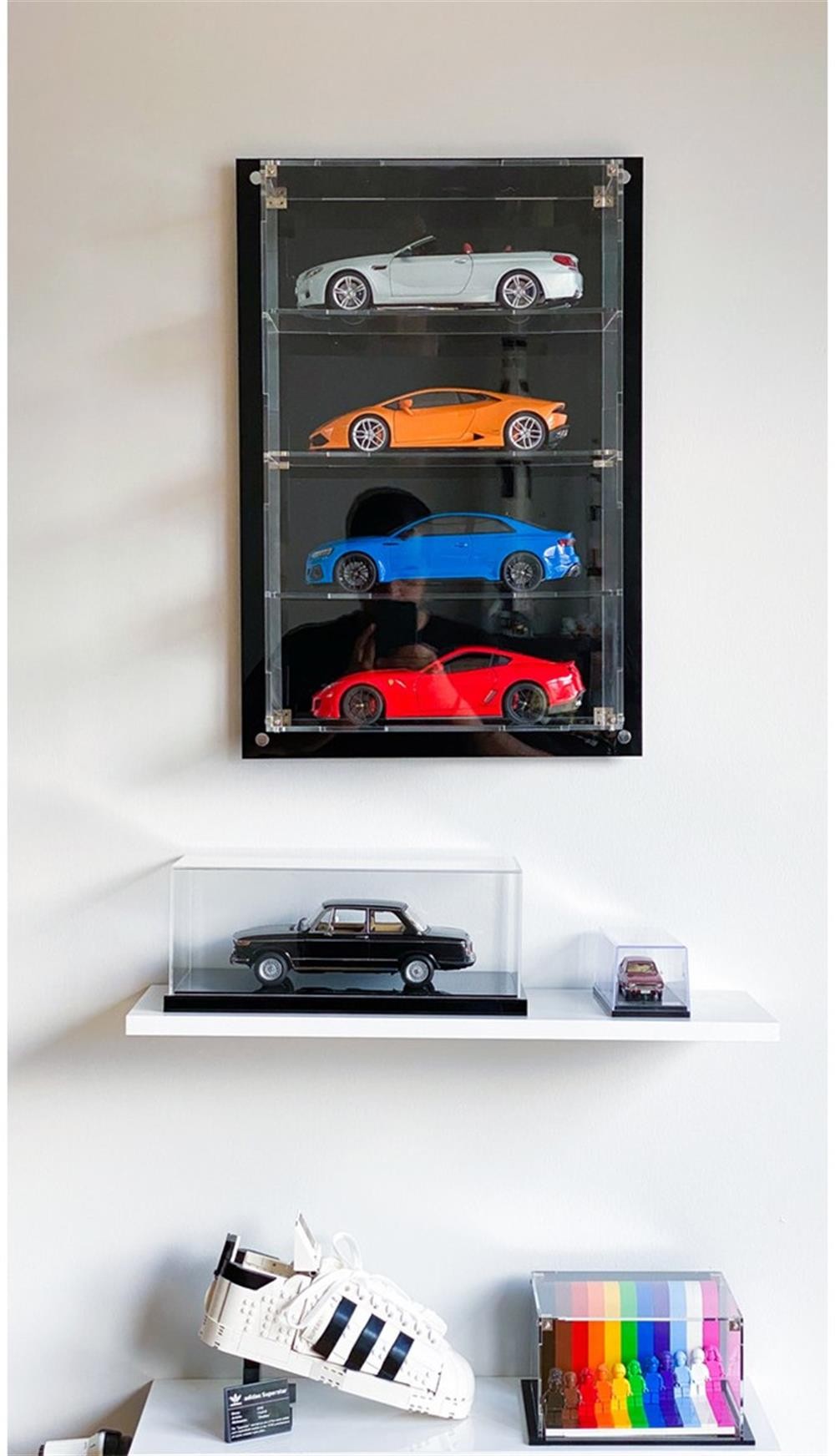 Wall Mounted Display Cabinet for 4 Vehicles