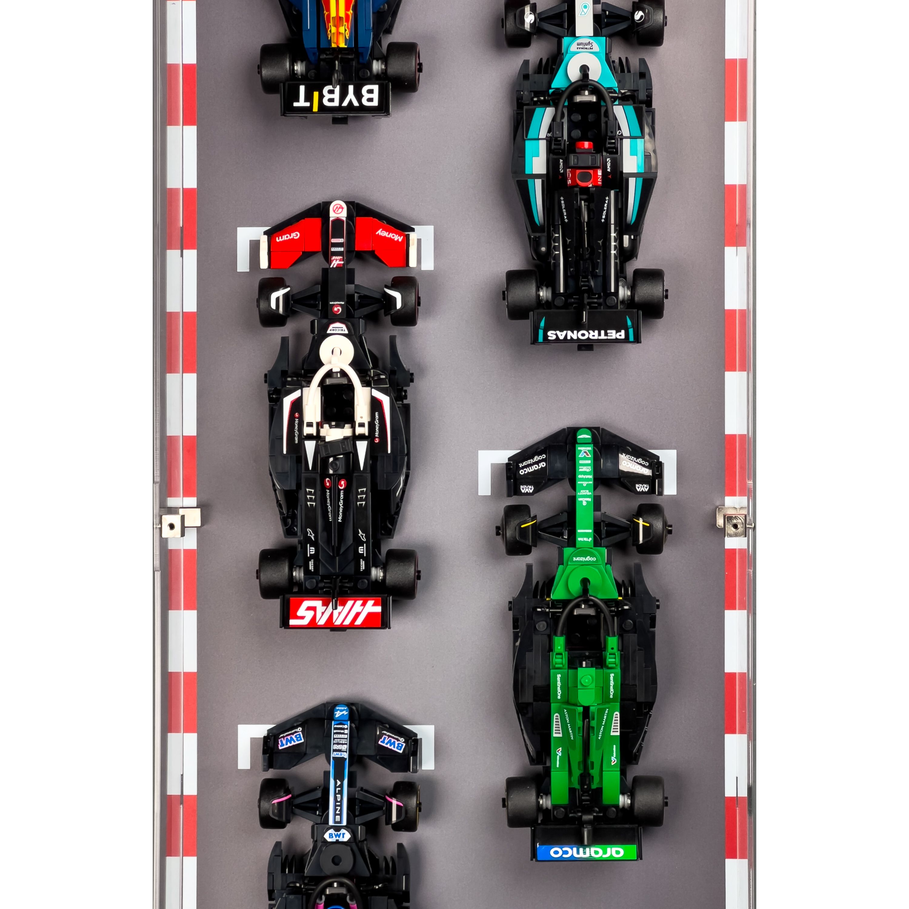 LEGO® Speed Champions: F1 Araçları için Duvara Monte Sergileme Vitrini