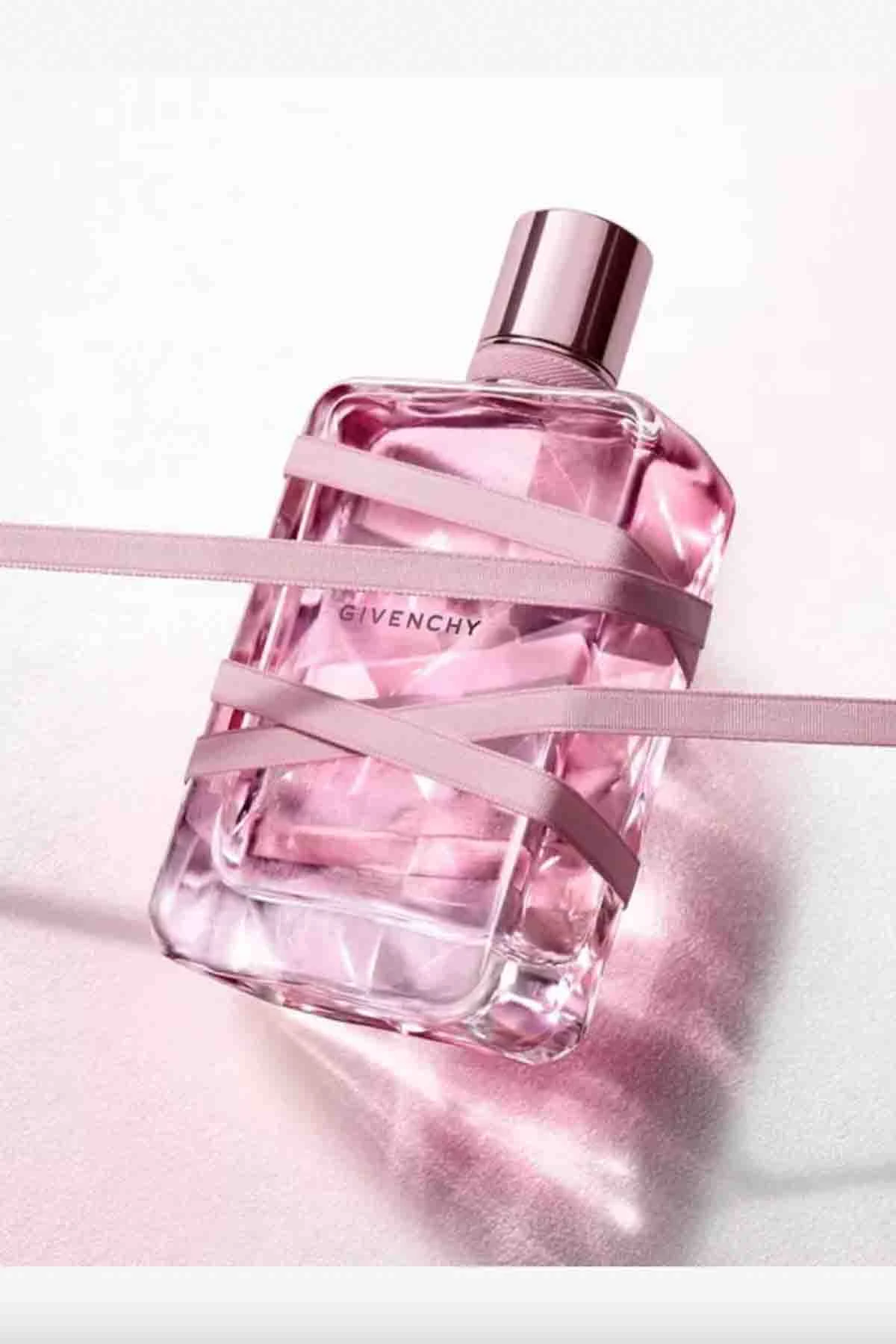 Givenchy Irresistible Very Floral EDP Kadın Parfüm - 80 ml