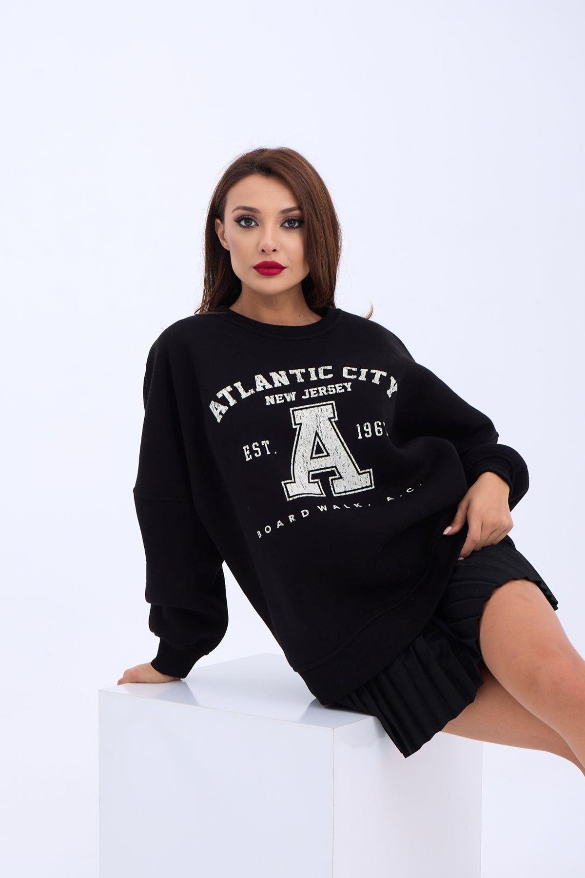 Kadın Sweatshirt Bisiklet Yaka Baskı Detaylı 3 İplik Şardonlu Kumaş