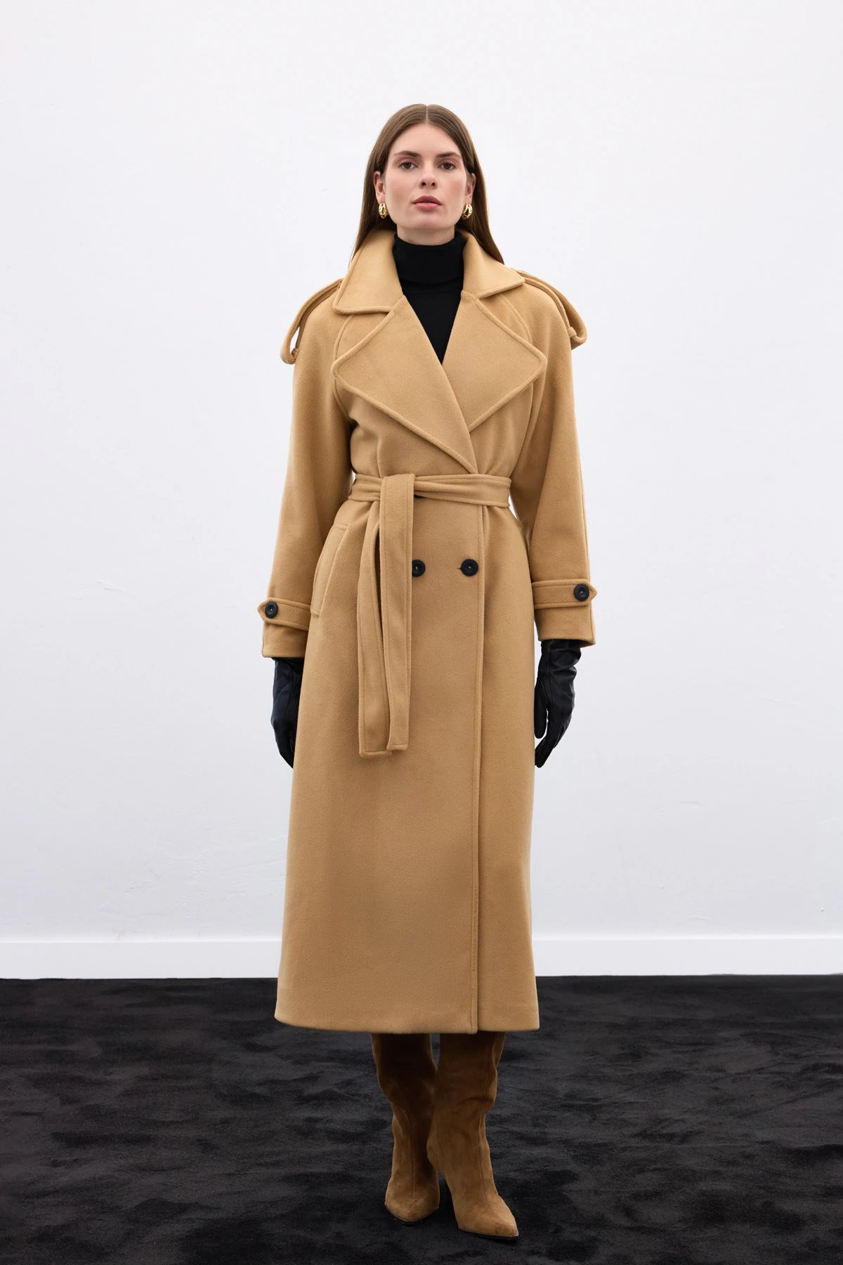 Apolet Detaylı Geniş Yaka Uzun Kadın Kaban - Верблюд