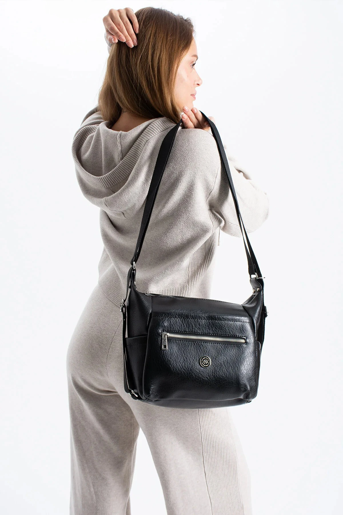 Kadın 4 Bölmeli Suni Yumuşak Deri Omuz ve Sırt Çantası - Siyah Mat