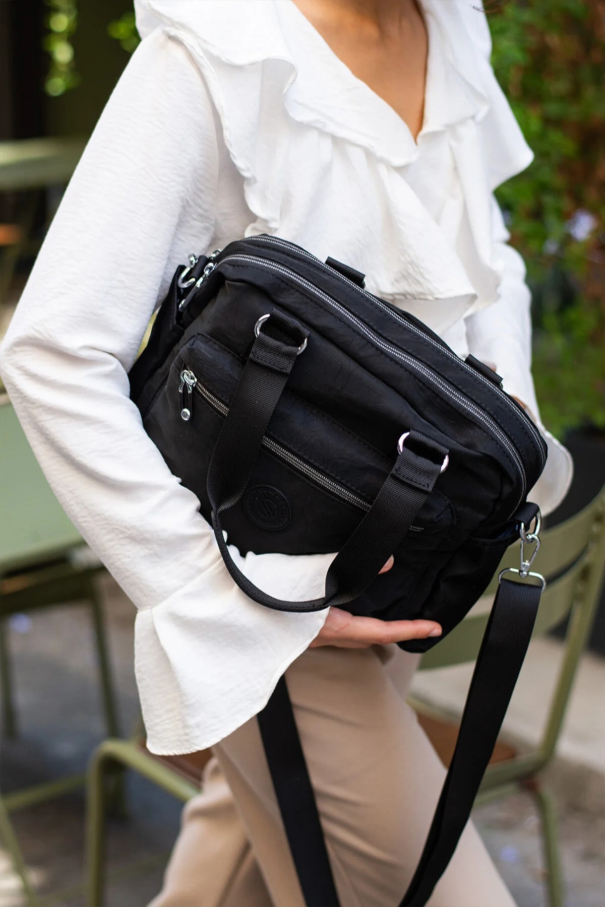 Paraşüt Kumaş 4 Bölmeli Çapraz Askılı El ve Omuz Çantası - Siyah