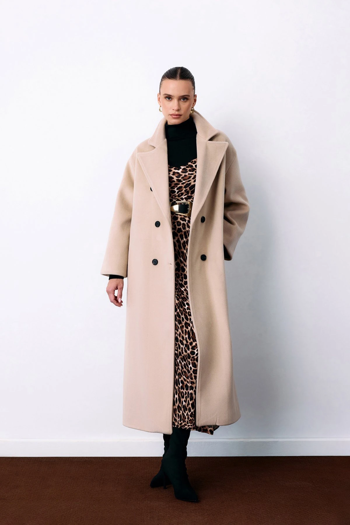 Bej Kruvaze Uzun Kadın Kaban