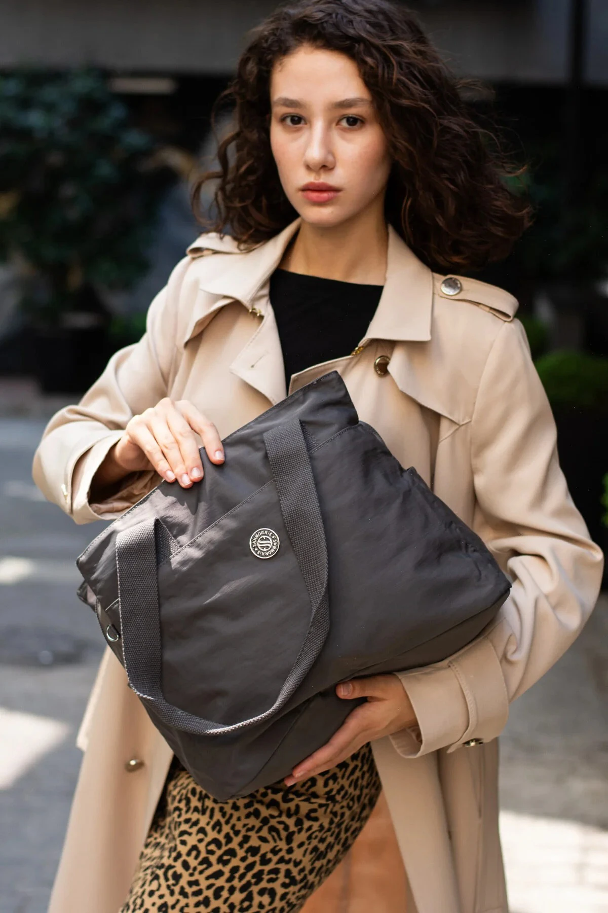 5 Gözlü Büyük Boy Suya Dayanıklı Saten Kumaş Omuz Çantası