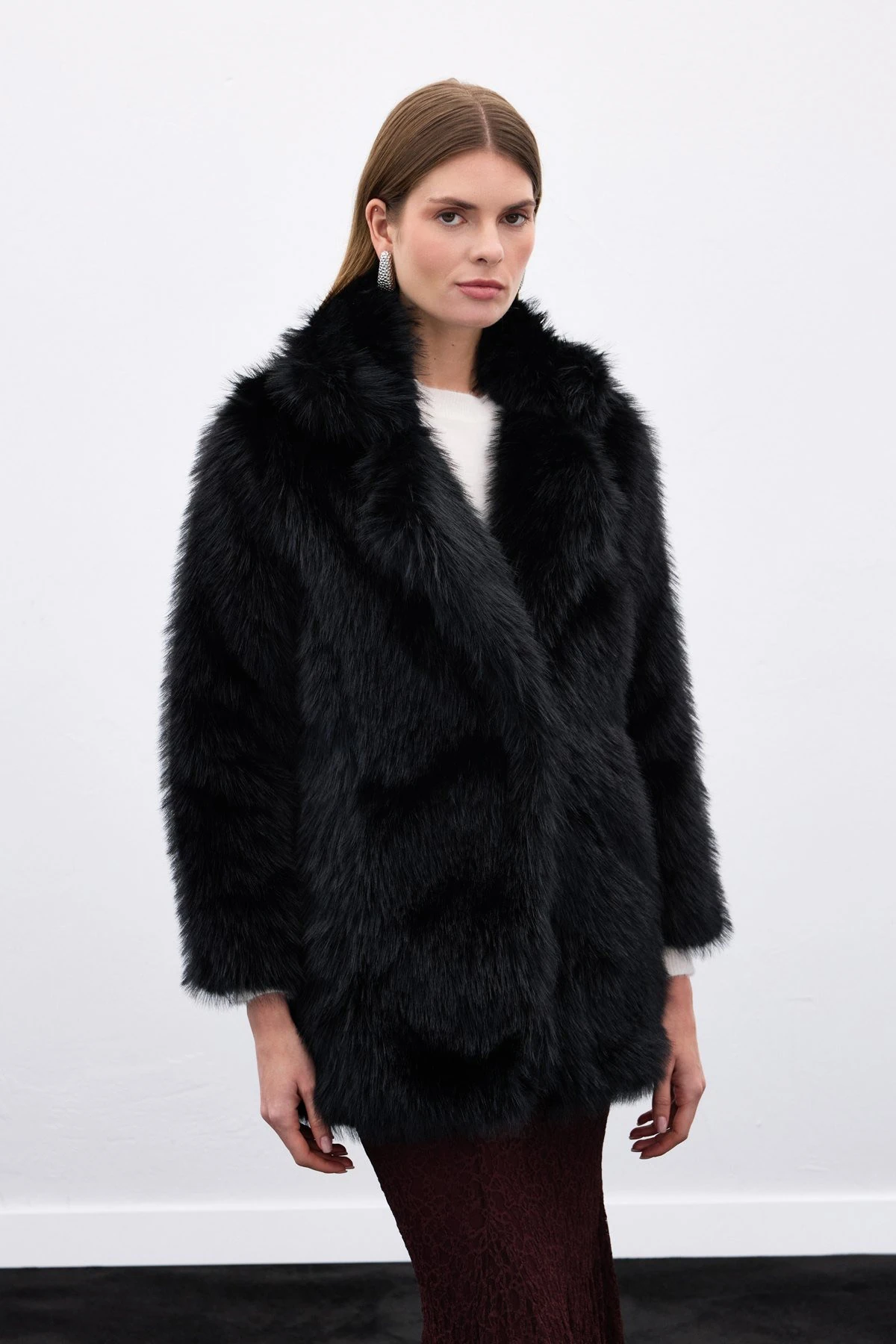 Çıt Çıt Detaylı Siyah Kadın Kürk