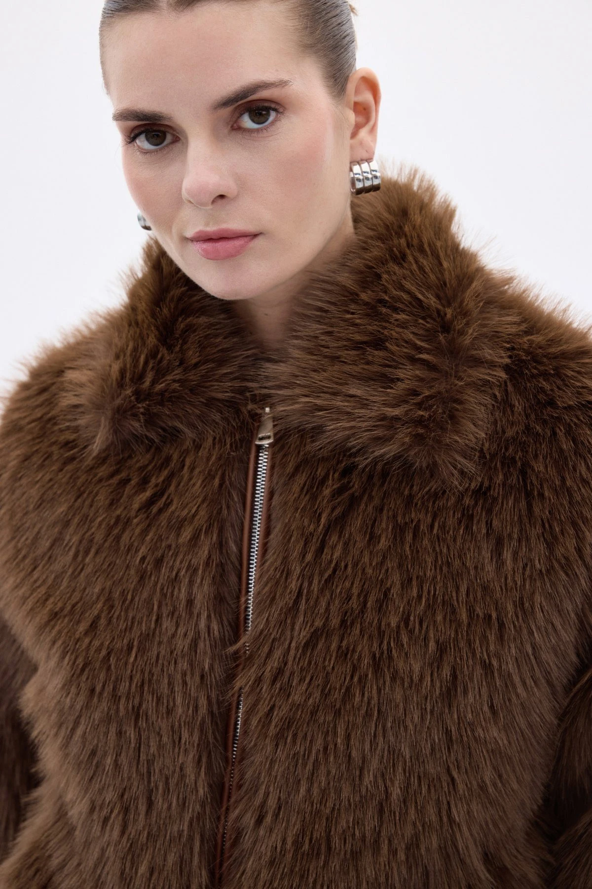 Tüylü Fermuarlı Kadın Kürk - Kahve