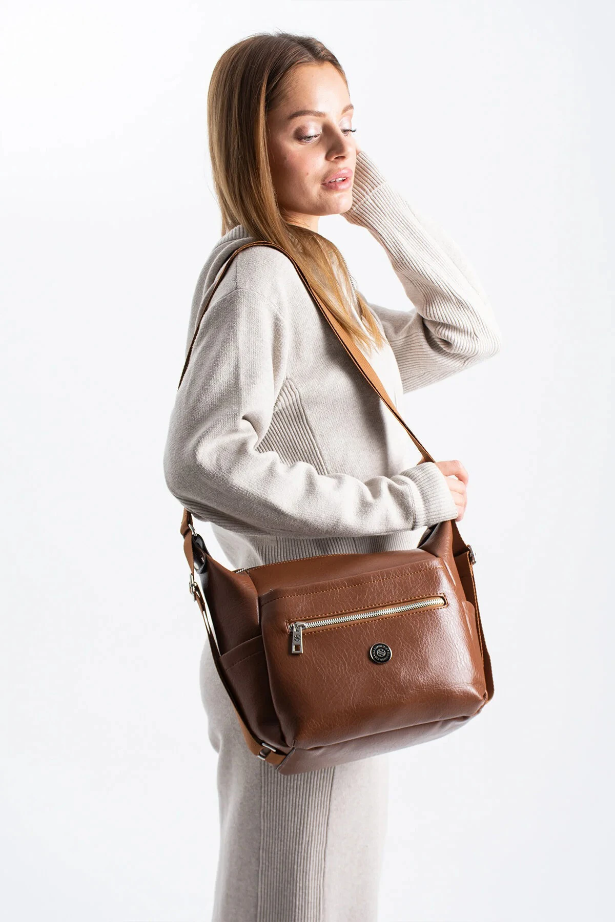 Kadın 4 Bölmeli Suni Yumuşak Deri Omuz ve Sırt Çantası - Taba Mat