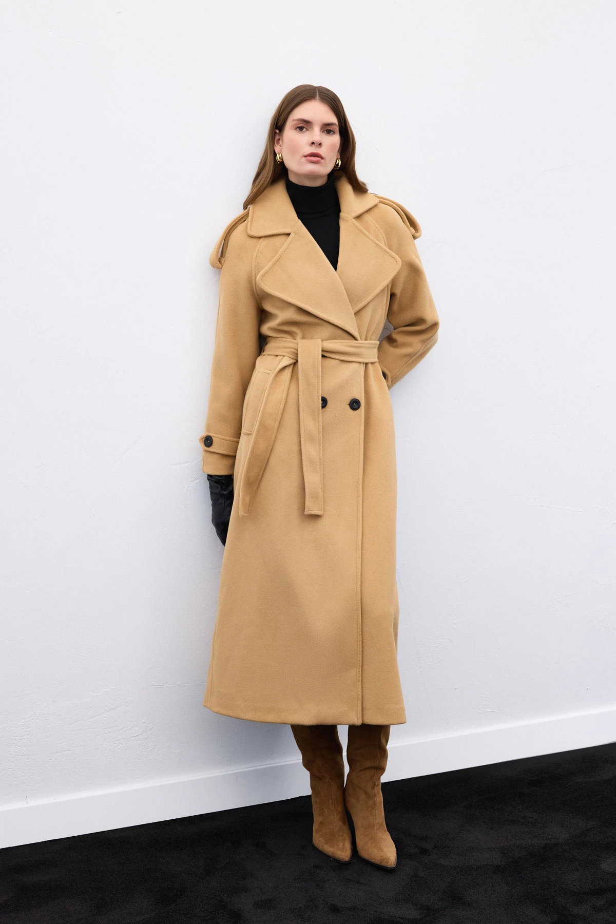 Apolet Detaylı Geniş Yaka Uzun Kadın Kaban - Верблюд