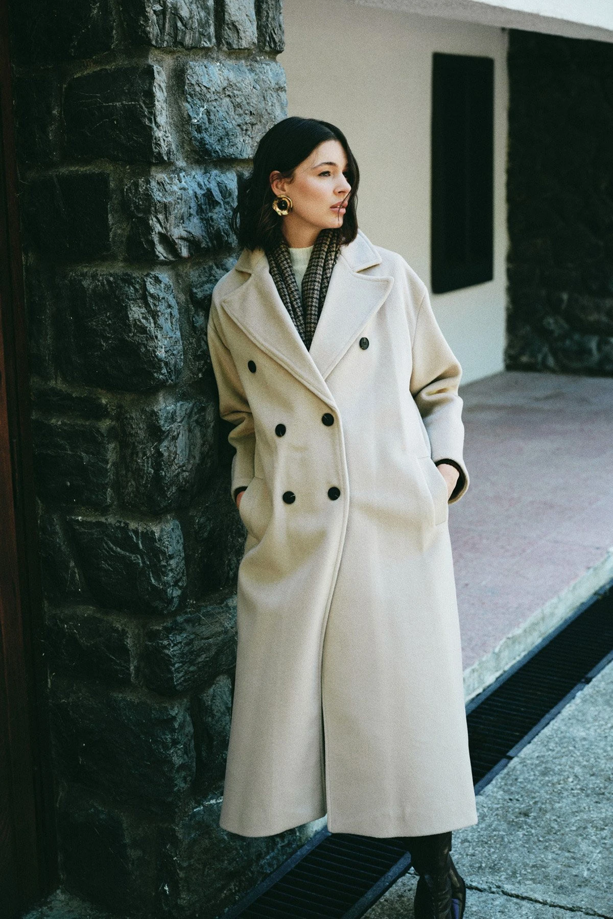 Bej Kruvaze Uzun Kadın Kaban