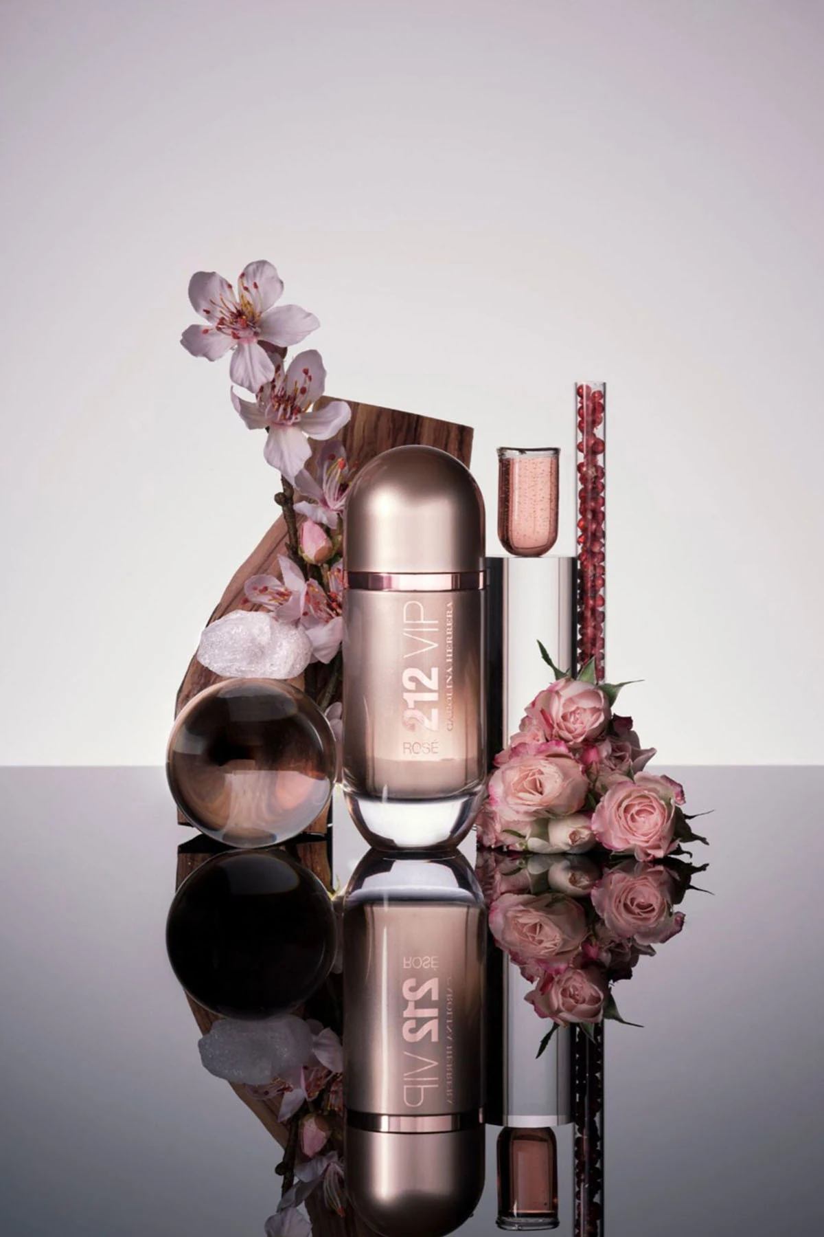 Carolina Herrera 212 Vip Rose Woman EDP Parfüm