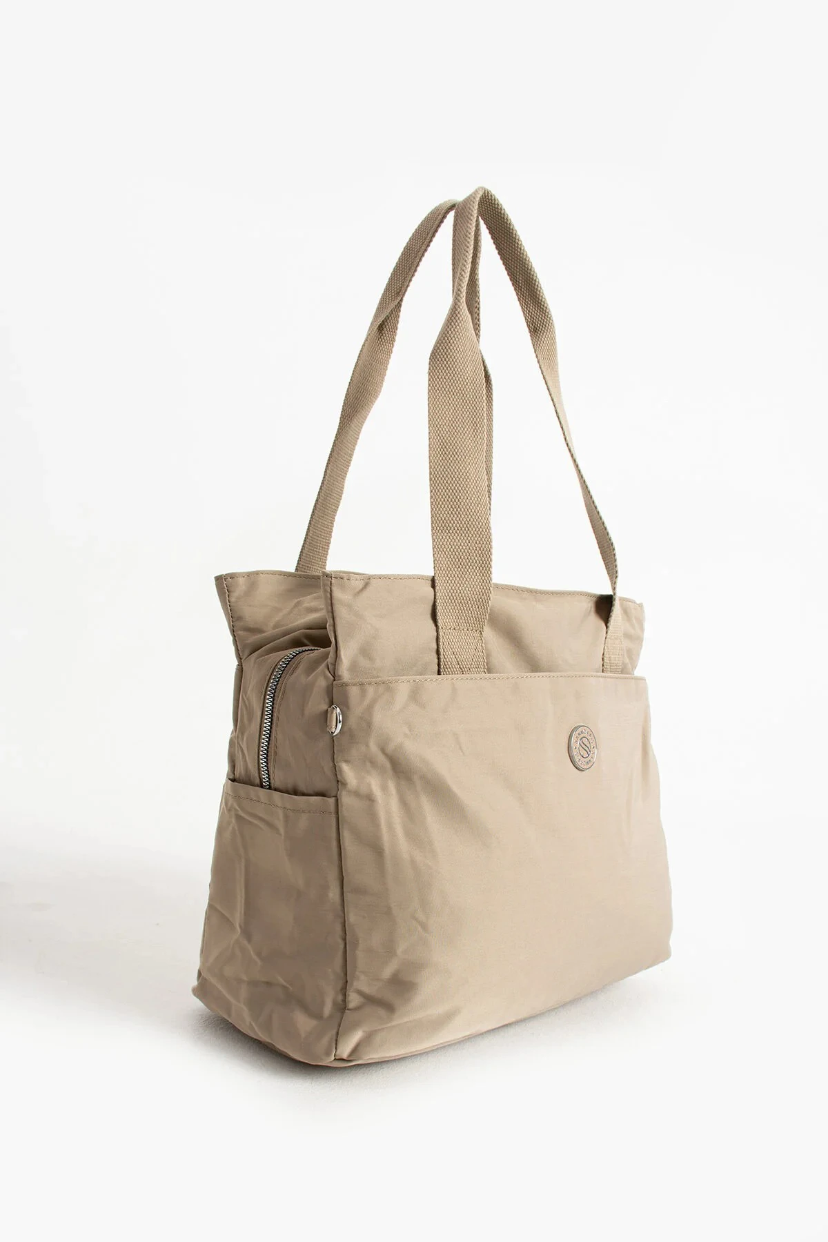 5 Gözlü Büyük Boy Suya Dayanıklı Saten Kumaş Omuz Çantası - Bej