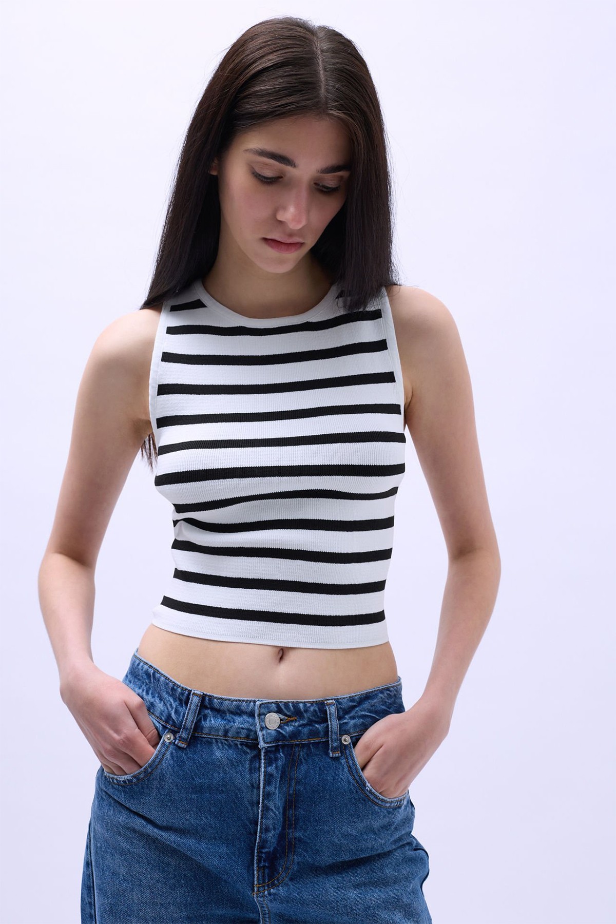 Halter Yaka Yatay Çizgili Crop - Бело-Черный