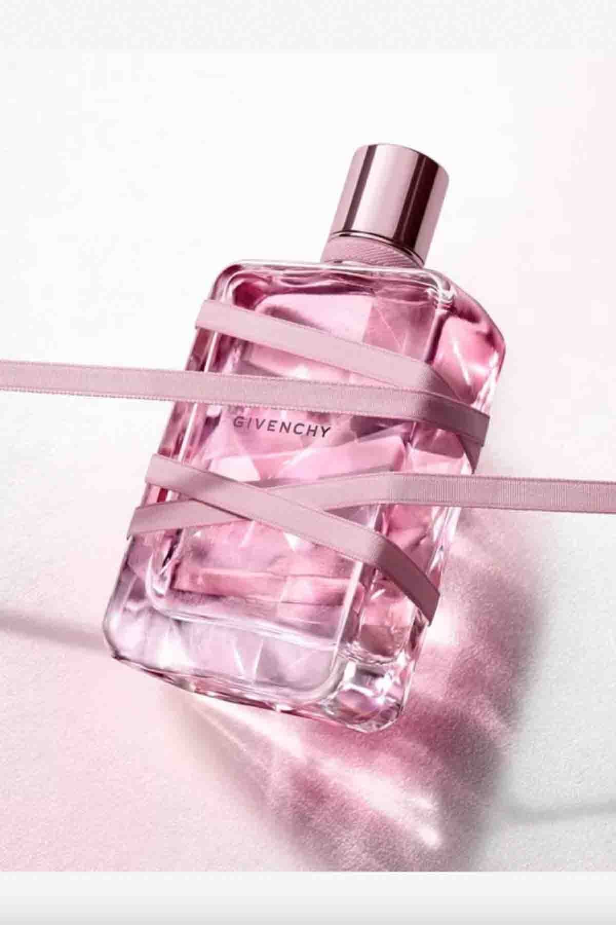 Givenchy Irresistible Very Floral EDP Kadın Parfüm
