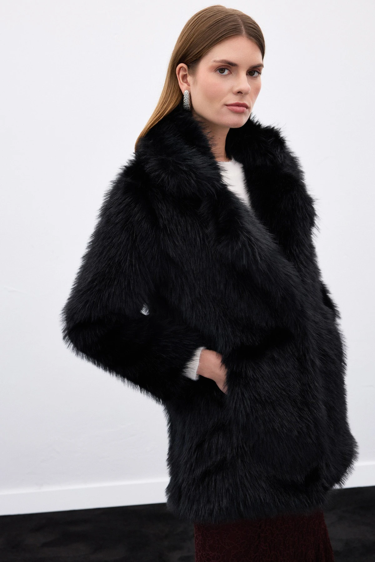 Çıt Çıt Detaylı Siyah Kadın Kürk