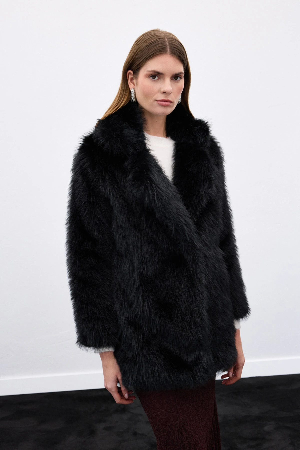 Çıt Çıt Detaylı Siyah Kadın Kürk