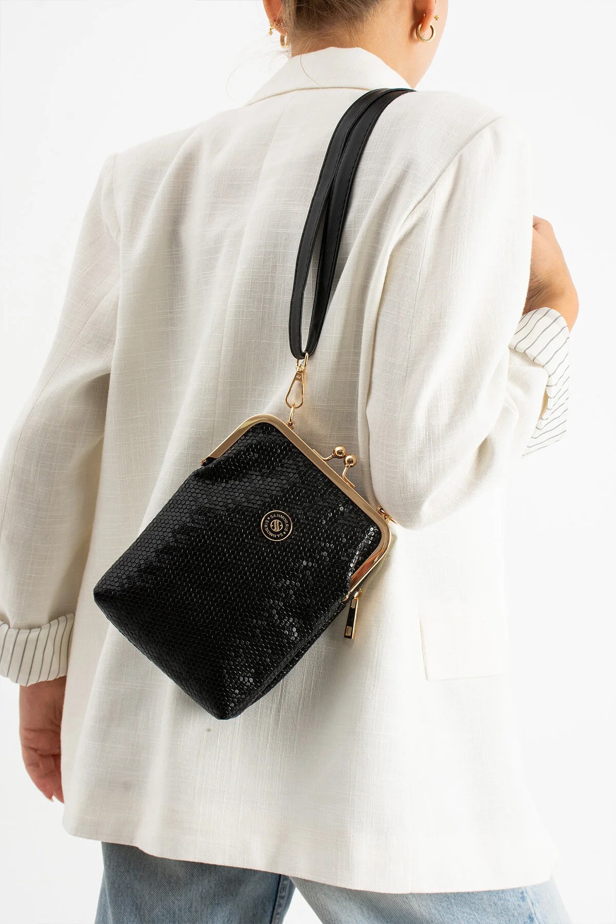 Gold Aksesuarlı Çapraz Askılı Suni Deri Omuz ve Çapraz Çanta - Siyah Damla