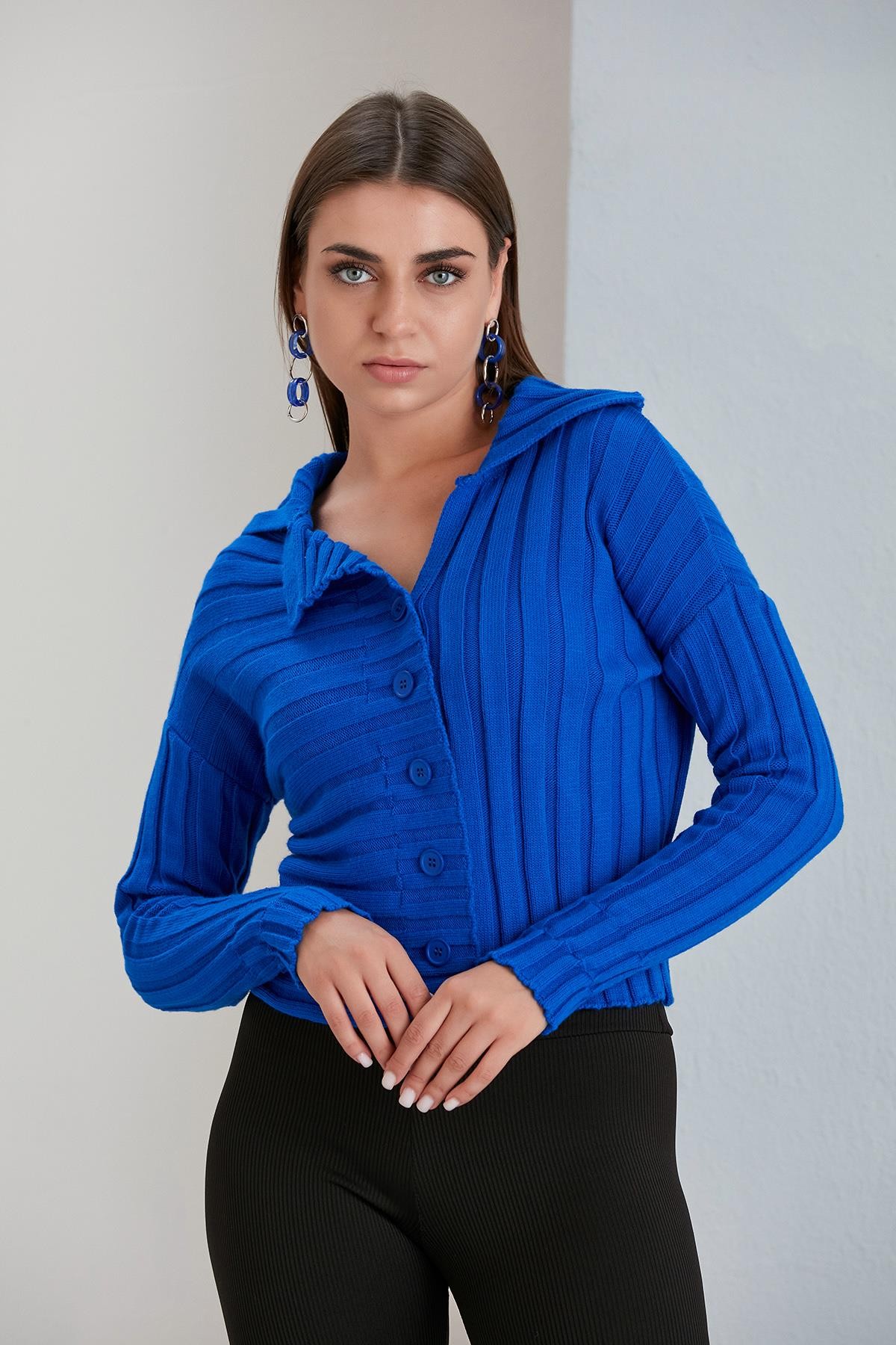 Kalın Fitilli Geniş Yaka Slim Fit Kısa Kadın Hırka - Sax Mavi