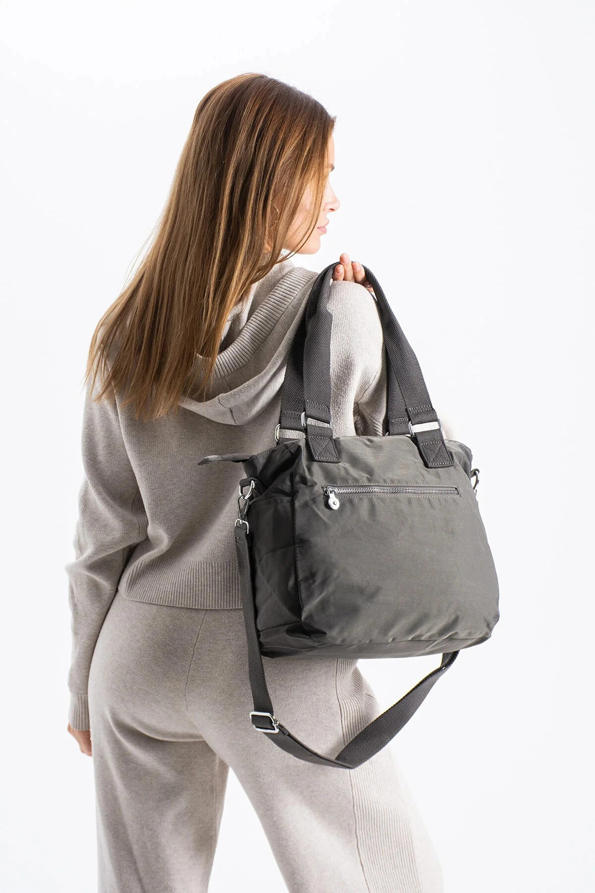 4 Bölmeli Suya Dayanıklı Saten Kumaş Çapraz ve Omuz Askılı Çanta - Gri