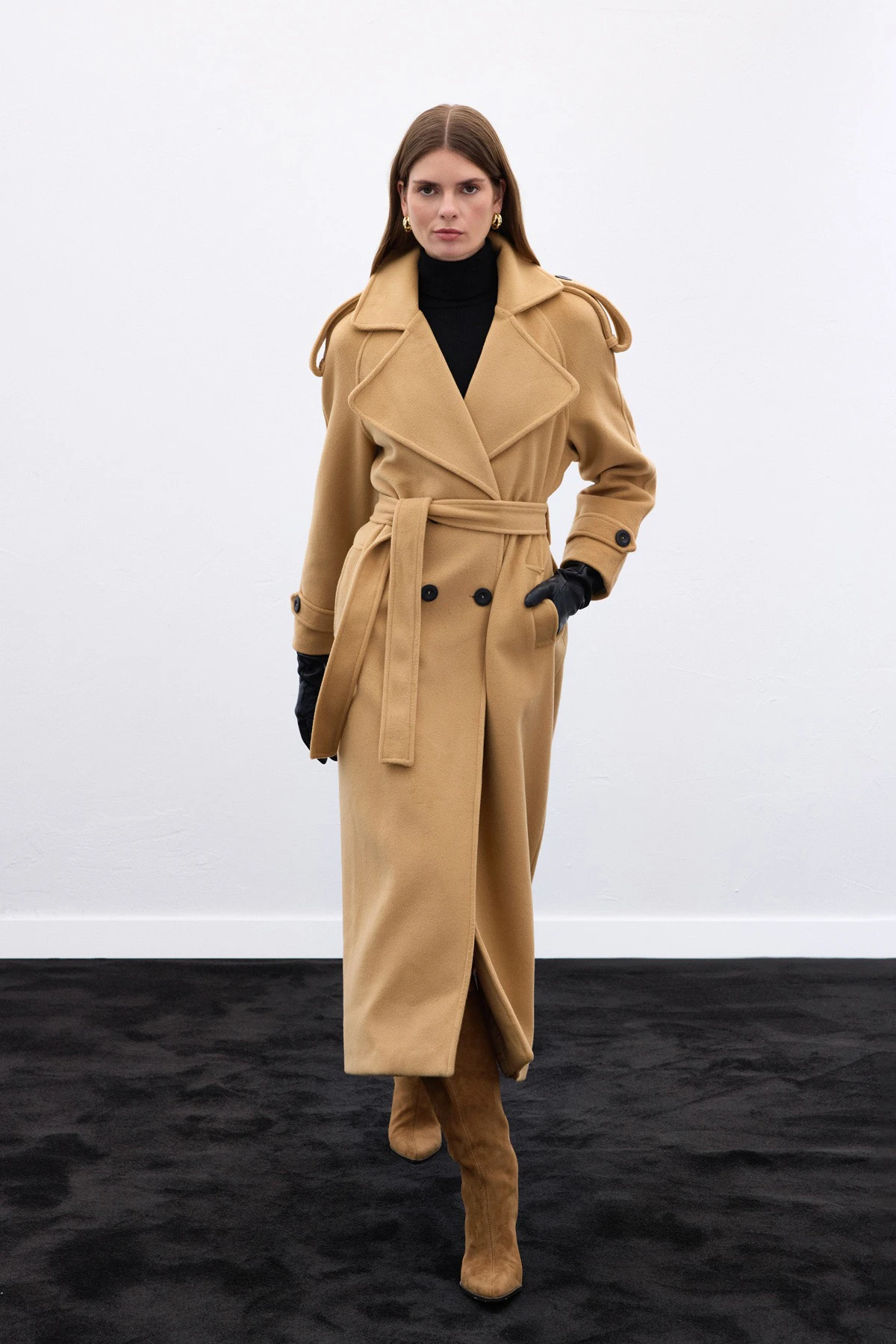 Apolet Detaylı Geniş Yaka Uzun Kadın Kaban - Верблюд