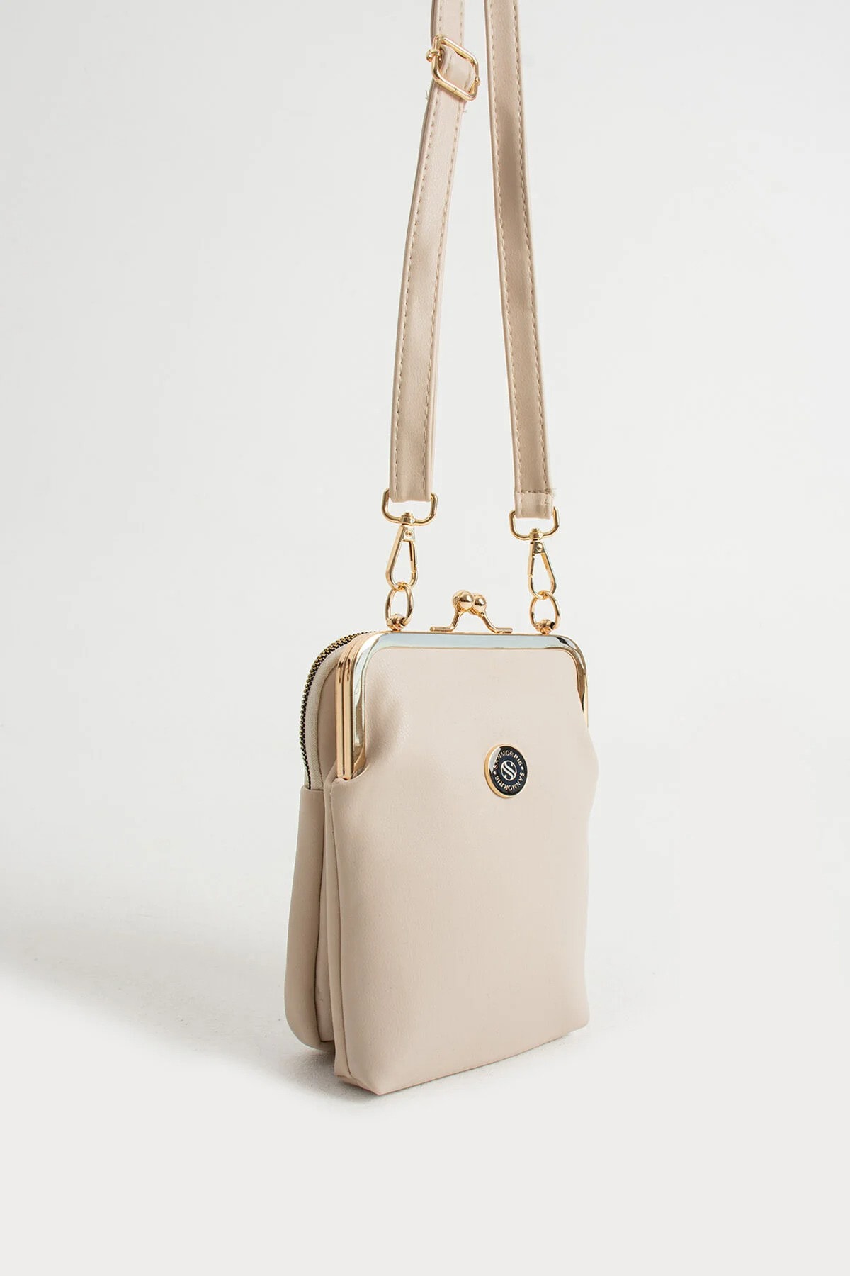 Gold Aksesuarlı Çapraz Askılı Suni Deri Omuz ve Çapraz Çanta - Krem