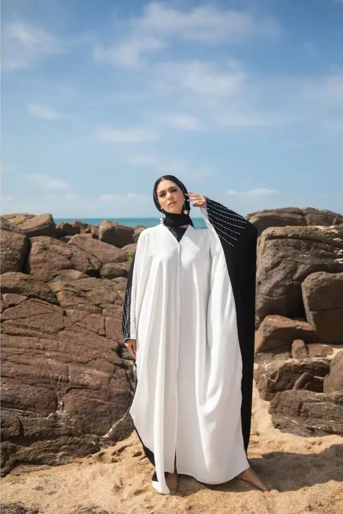 Siyah & Beyaz Abaya (Mevsimlik)