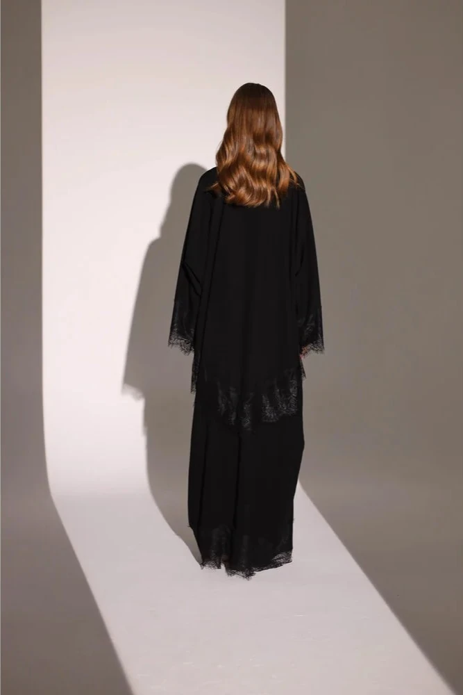 Siyah Dantelli Abaya